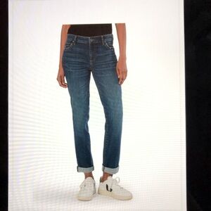 KUT from the Kloth cropped Catherine boyfriend jeans. Size 12